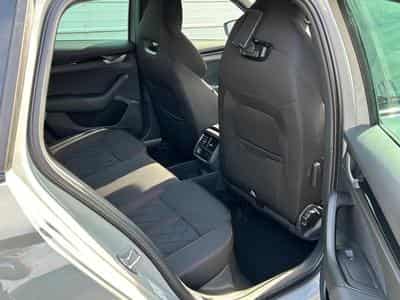 Skoda Octavia 2.0 TSi DSG 265 RS (2026) - Foto 13