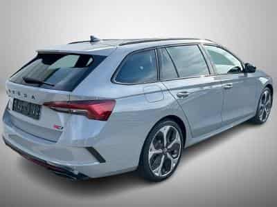 Skoda Octavia 2.0 TSi DSG 265 RS (2026) - Foto 4