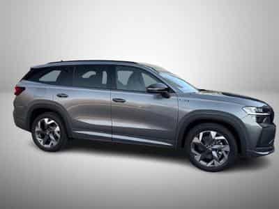 Skoda Kodiaq 2.0 TSi DSG 204 4x4 Sportline (2025) - Foto 3