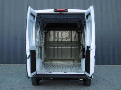 Citroën Jumper 2.2 BlueHDI 140 L2H2 (2025) - Photo 13