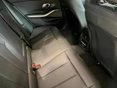 BMW 320 320d xDrive Touring M Sport (2025) - Photo 11