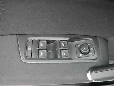 VW Touran (2026) - Foto 10