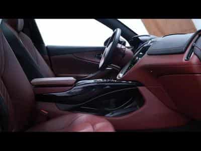 Aston-Martin DBX 4.0 V8 550 (2021) - Photo 11