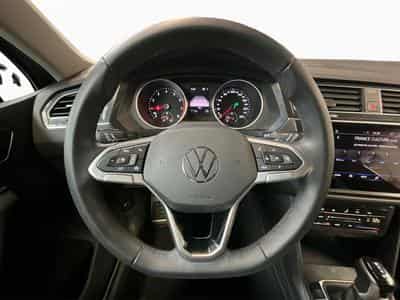 VW Tiguan Life-Urban-Sport+DSG+Led+Head+Sound (2024) - Photo 12