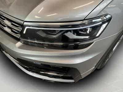 VW Tiguan Highline+R-Line+DSG+4M+ (2019) - Foto 9