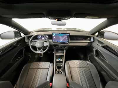 VW Tayron R-Line+DSG+PHEV+Black-Style+Pano+AHK (2025) - Foto 2