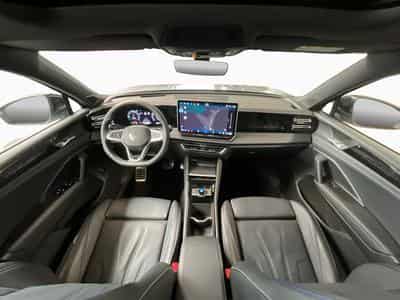 VW Tiguan R-Line+DSG+PHEV+Black-Style+Pano+AHK (2025) - Foto 2