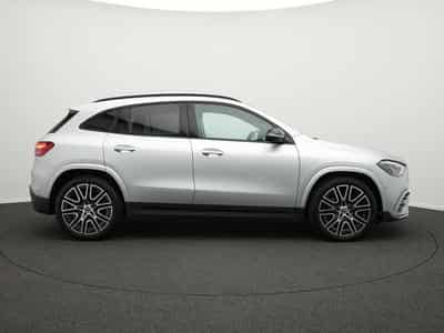 Mercedes GLA 200 d AMG-Line Multi+Kamera+AHK+Night (2025) - Photo 5