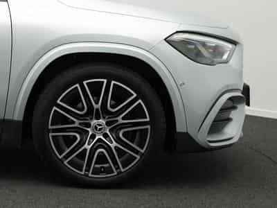Mercedes GLA 200 d AMG-Line Multi+Kamera+AHK+Night (2025) - Photo 6