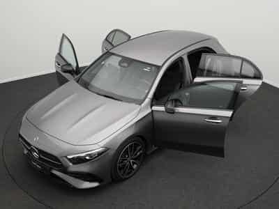 Mercedes A 200 d AMG-Line Multi+Kamera+Night+19" (2025) - Photo 12