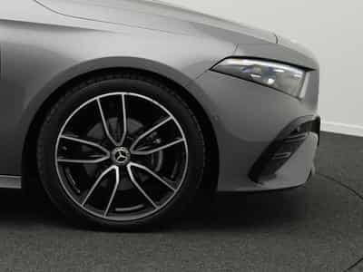 Mercedes A 200 d AMG-Line Multi+Kamera+Night+19" (2025) - Photo 6