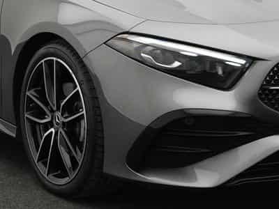 Mercedes A 200 d AMG-Line Multi+Kamera+Night+19" (2025) - Photo 7