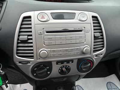 Hyundai i20 i20 Comfort *Klima*MFL*BC*2.Hand* (2009) - Photo 12