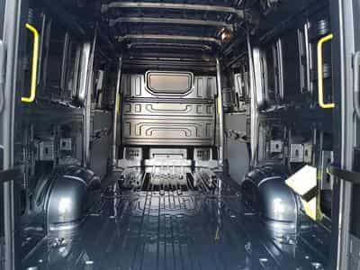 VW Crafter 2.0 TDI 35 140 L3H3 (2026) - Photo 9