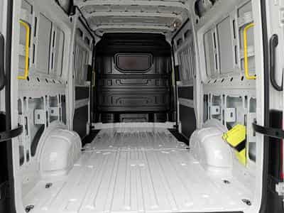 VW Crafter 2.0 TDI 35 140 L3H3 (2026) - Photo 10