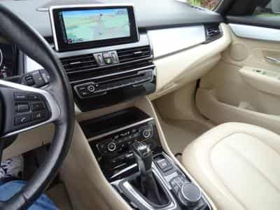 BMW 225 XE IPERFORMAN (2017) - Photo 9