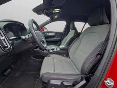 Volvo XC40 B3 Core / Essence (2022) - Foto 12