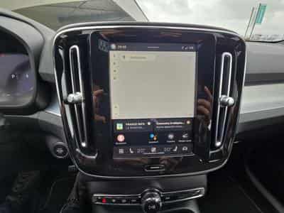 Volvo XC40 B3 Core / Essence (2022) - Foto 13