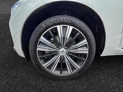 Volvo XC60 B4 Ultimate Bright / Essence (2022) - Foto 11