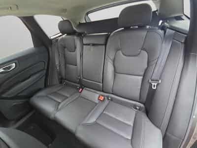 Volvo XC60 B5 AWD Ultra Dark / Essence (2025) - Photo 15