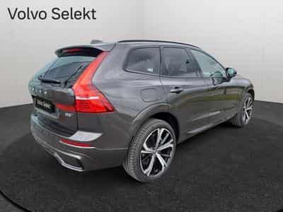 Volvo XC60 B5 AWD Ultra Dark / Essence (2025) - Photo 2