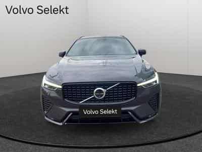 Volvo XC60 B5 AWD Ultra Dark / Essence (2025) - Photo 4