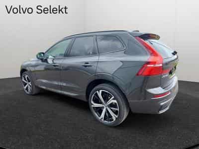 Volvo XC60 B5 AWD Ultra Dark / Essence (2025) - Photo 8