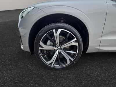 Volvo XC60 B5 AWD Ultra Dark / Essence (2025) - Photo 11