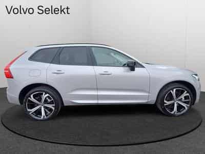 Volvo XC60 B5 AWD Ultra Dark / Essence (2025) - Photo 6