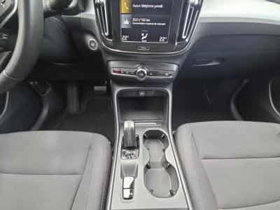 Volvo XC40 T3 Momentum Pro / Essence (2021) - Photo 10