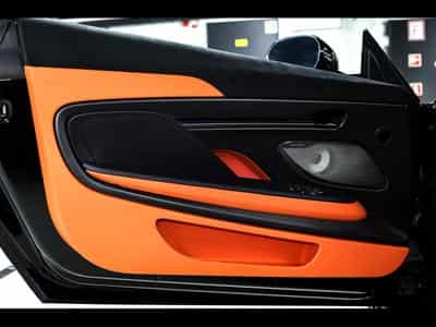 Aston-Martin Vanquish III VOLANTE V12 BI-TURBO 5.2°XPEL STEALTH (2025) - Photo 10
