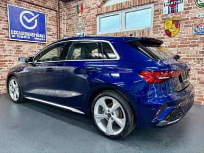 Audi A3 A3 Sporback 1.5 TFSi 150cv Auto S-line (2025) - Foto 2