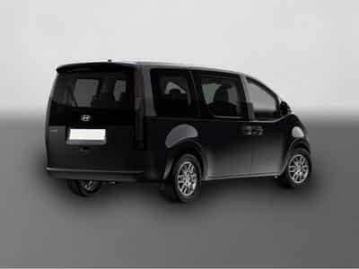 Hyundai Staria (2025) - Photo 2