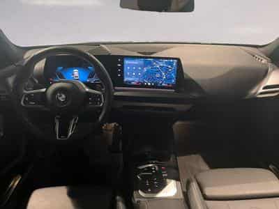 BMW 123 123i xDrive (2025) - Photo 6