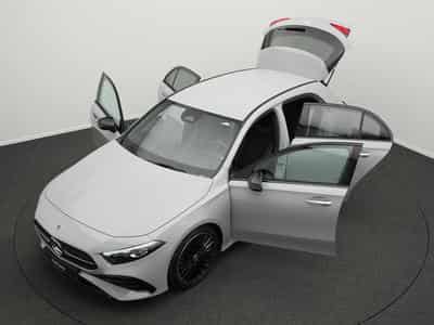 Mercedes A 200 AMG-Line Multi+Kamera+Night+19" (2025) - Foto 12