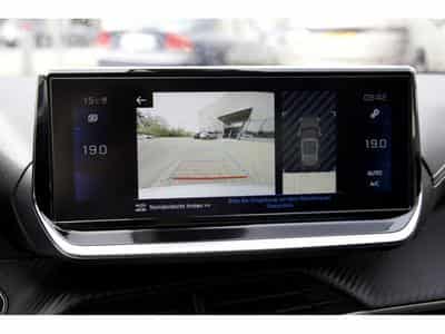 Peugeot 2008 BlueHDi EAT8 GT ACC AHK Panorama (2023) - Foto 10