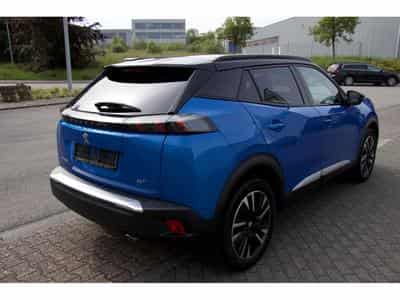 Peugeot 2008 BlueHDi EAT8 GT ACC AHK Panorama (2023) - Foto 4