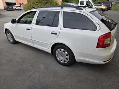 Skoda Octavia Combi 1.6 Tdi 105 CV Garantie 12 Mois (2011) - Photo 3