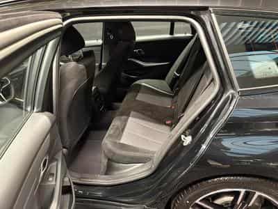 BMW 330 M-Sport Touring xDrive auto (2024) - Photo 14