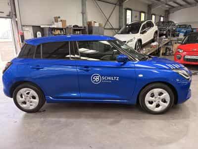 Suzuki Swift 1.2 GL+ MildHybrid (2025) - Photo 2