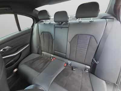 BMW 320 I Pack M / Essence (2020) - Photo 13