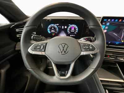 VW Tiguan R-Line+DSG+4x4+AHK+P.Info (2024) - Photo 10