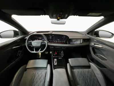 Audi SQ6 e-tron 95kWh+Quattro+P.Premium+MMIexperience (2025) - Photo 2