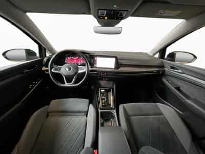 VW Golf Style+DSG+PHEV+Pano+Navi+RearView (2022) - Photo 2