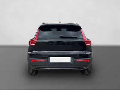 Volvo XC40 (2025) - Photo 4