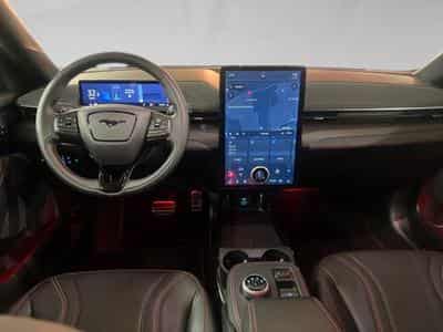 Ford Mustang Mach-E AWD (2022) - Photo 5