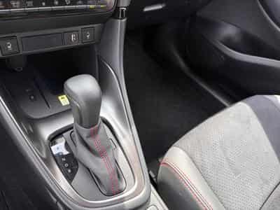 Toyota Yaris 1.5 VVT-i Hybrid GR Sport e-CVT (2023) - Foto 9