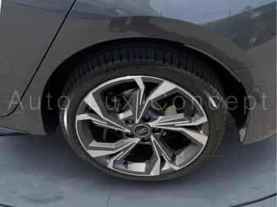 Audi A3 Sportback 40 TFSI e S line (2025) - Photo 12