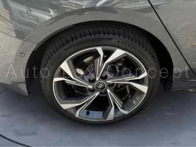 Audi A3 Sportback 40 TFSI e S line (2025) - Photo 13