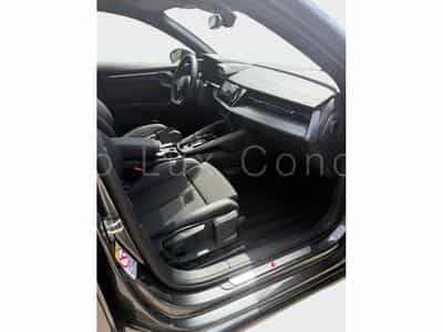 Audi A3 Sportback 40 TFSI e S line (2025) - Photo 6